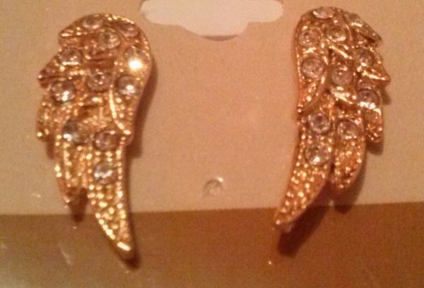 Brinco Asas Dourado